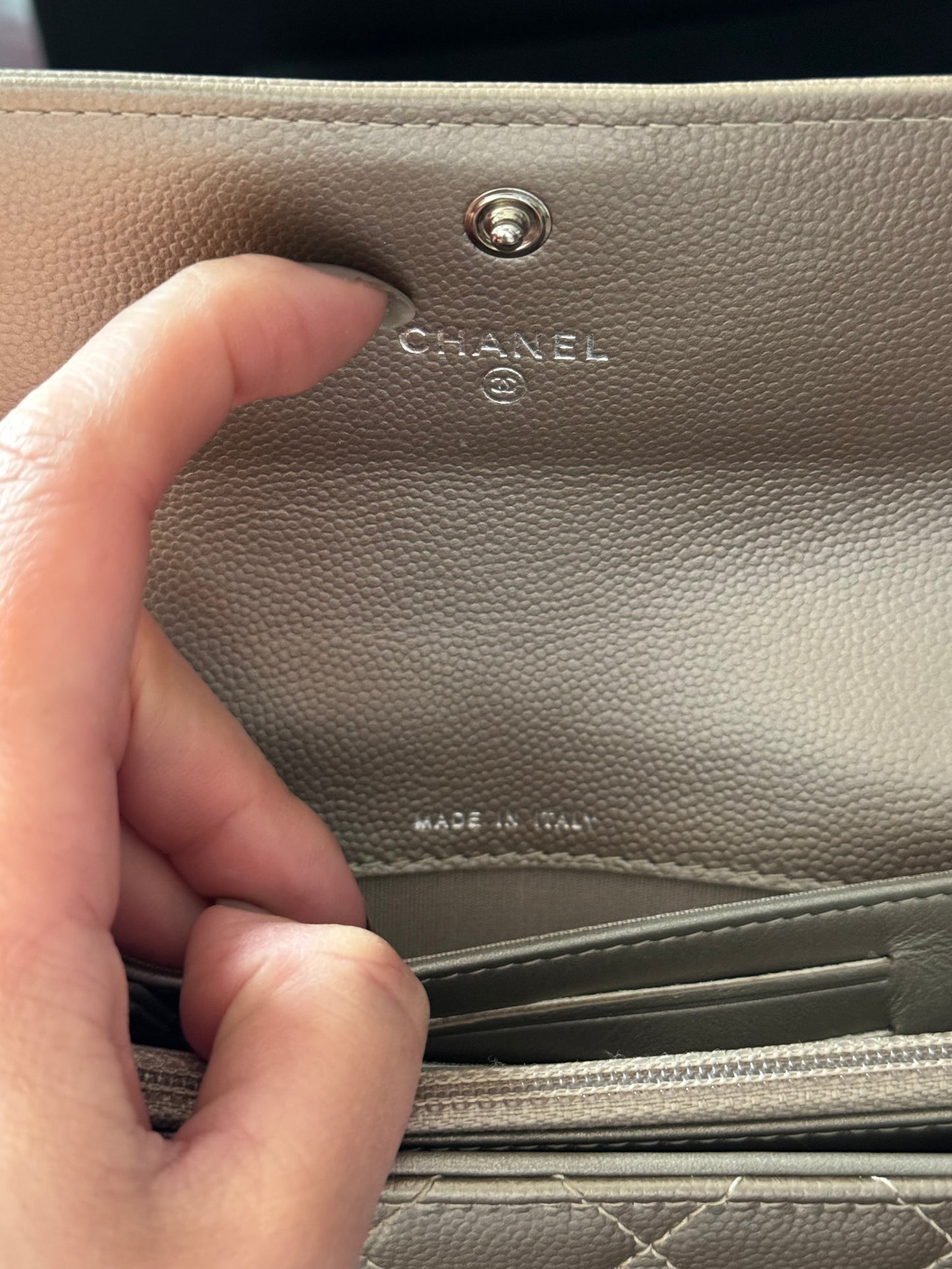Never worn!! 
Chanel boy leather wallet (chain adaptable)